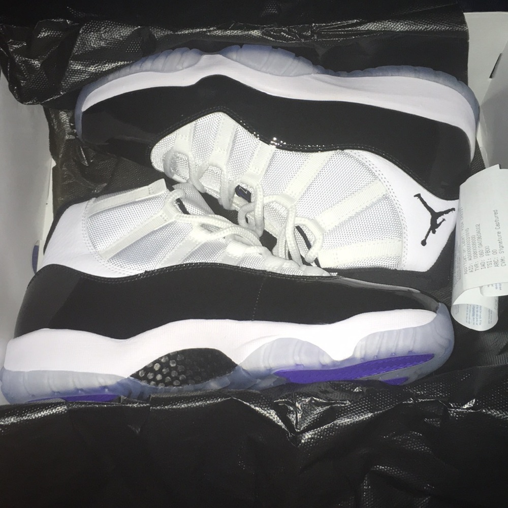 Air Jordan Concord